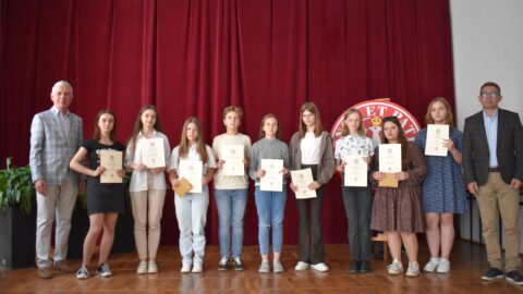 Laureaci konkursów nagrodzeni