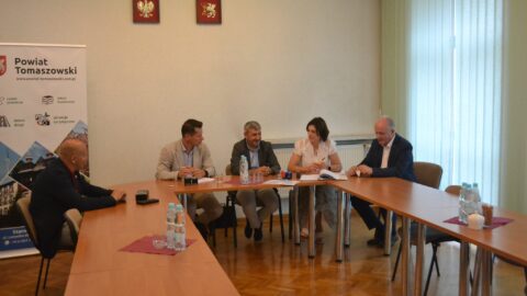 Podpisano umowę na realizację zadania pn. Przebudowa odcinka drogi powiatowej nr 3514L Rzeplin - Nowosiółki