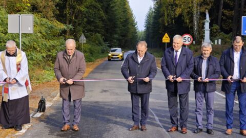 W Łuszczaczu po nowej nawierzchni