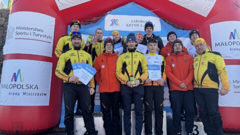 Dobre starty narciarzy w biegach drużynowych