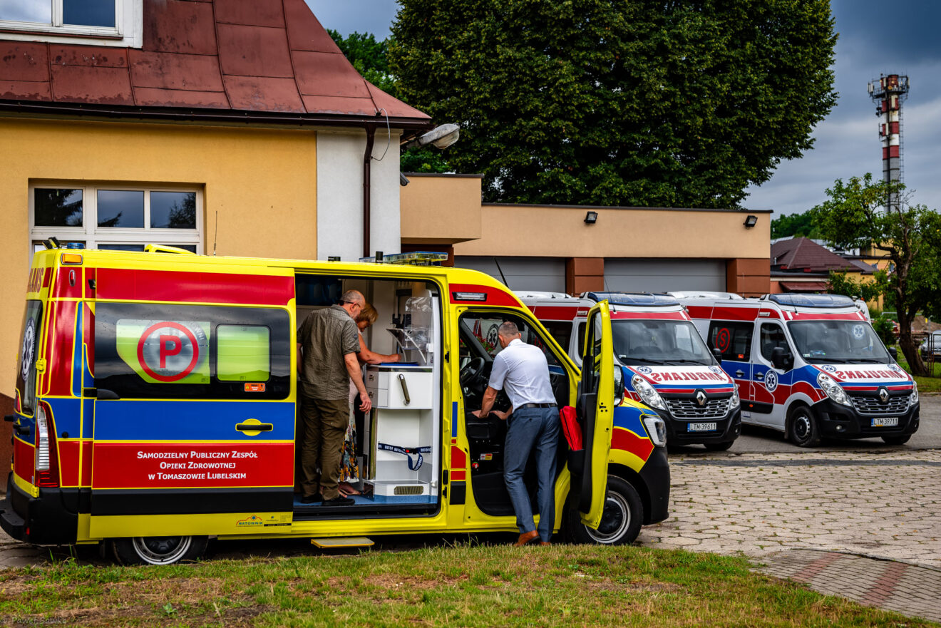Nowy ambulans dla SP ZOZ w Tomaszowie Lubelskim