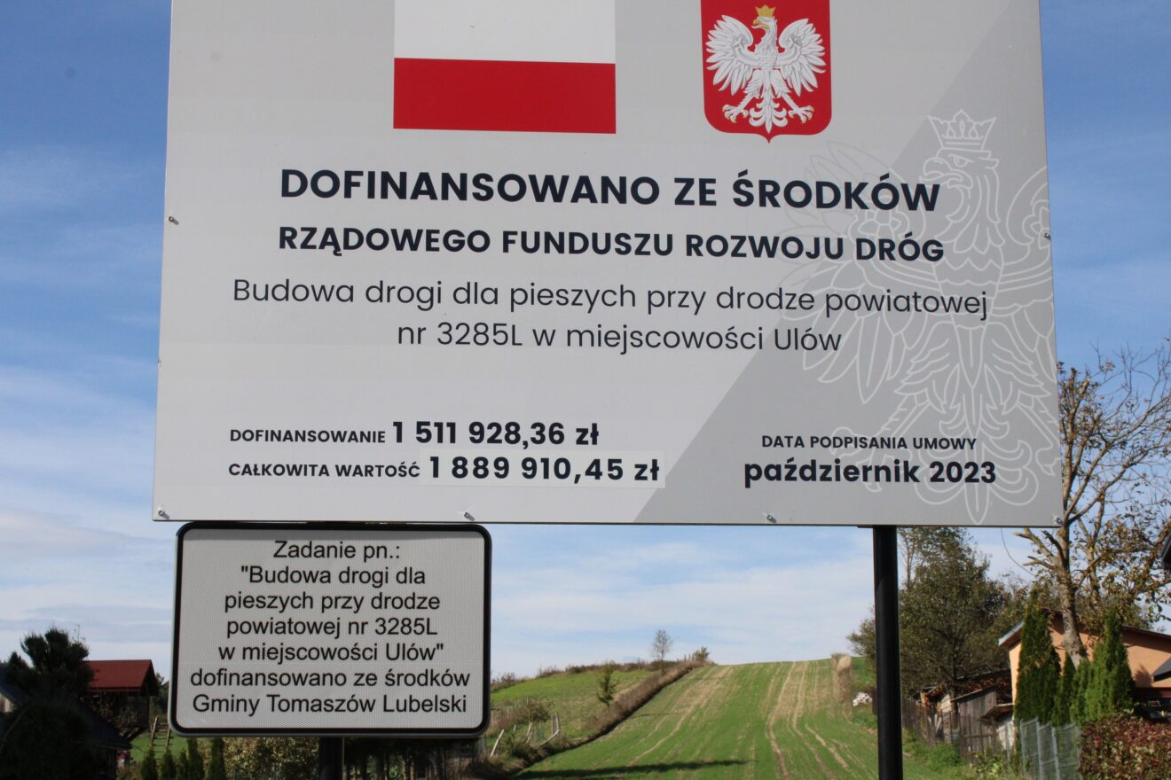 W Ulowie dokonano odbioru zadania pn. „Budowa drogi dla pieszych przy drodze powiatowej nr 3285L w miejscowości Ulów”