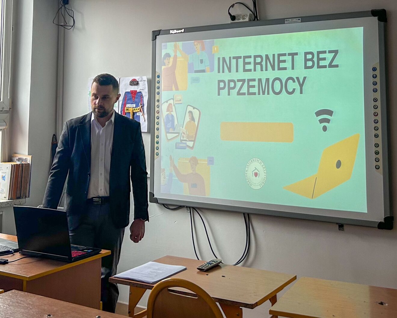 Spotkania dotyczące cyberprzemocy