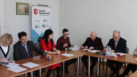 Podpisanie umowy dotyczące realizacji projektu pn. "E-geodezja II - uzupełnienie cyfrowego zasobu geodezyjnego województwa lubelskiego"
