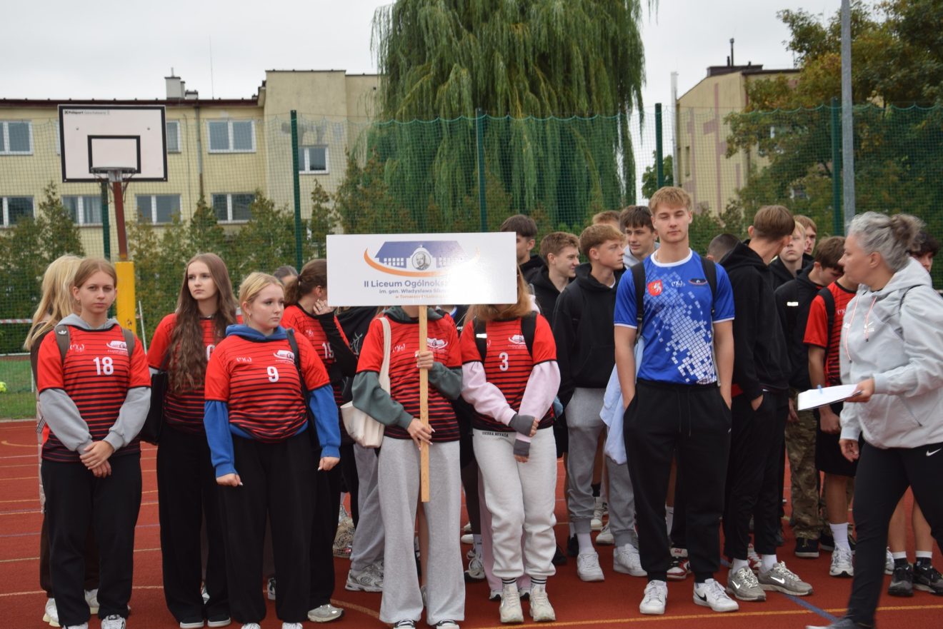III Święto Sportu Młodzieży Powiatu Tomaszowskiego Szkół Ponadpodstawowych