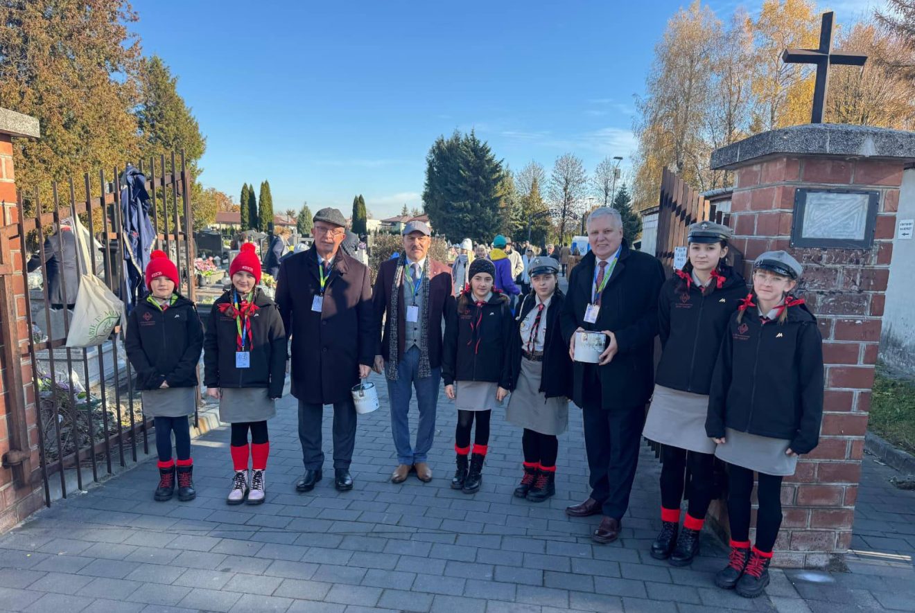 XIII Tomaszowska Kwesta pod hasłem „Odnawiamy żołnierskie groby i miejsca pamięci”