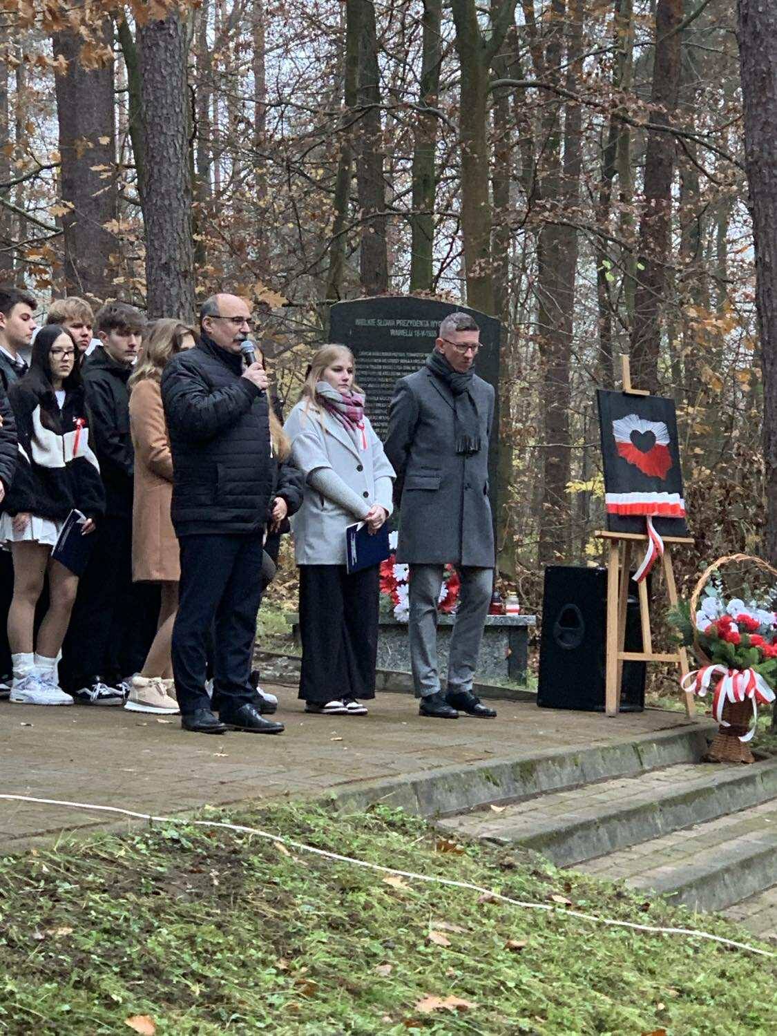 Uroczystość upamiętniająca 107. rocznice odzyskania przez Polskę niepodległości w ZSTM