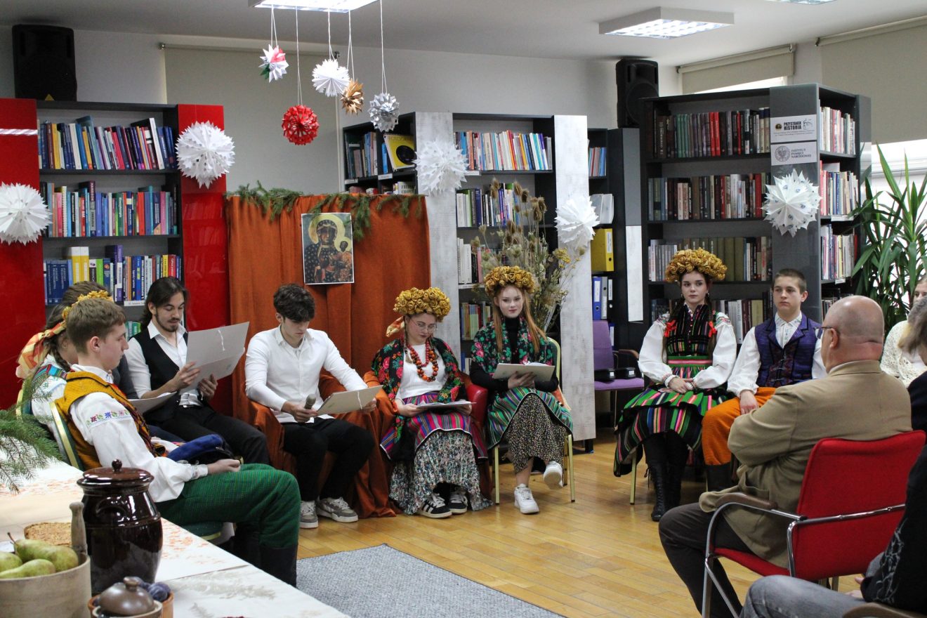 Spotkanie literackie w Miejskiej Bibliotece Publicznej im. Tomasza Zamoyskiego w Tomaszowie Lubelskim