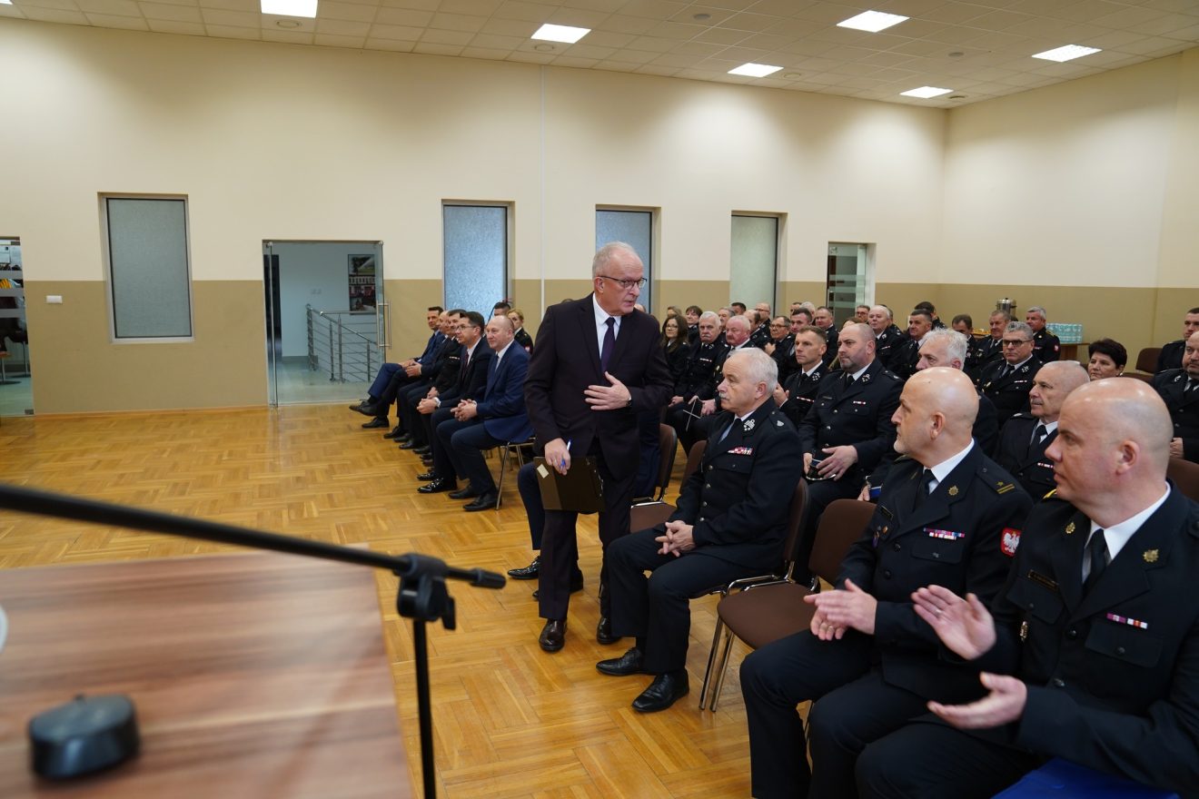 Odprawa szkoleniowa dla jednostek OSP włączonych do Krajowego Systemu Ratowniczo-Gaśniczego z terenu powiatu tomaszowskiego