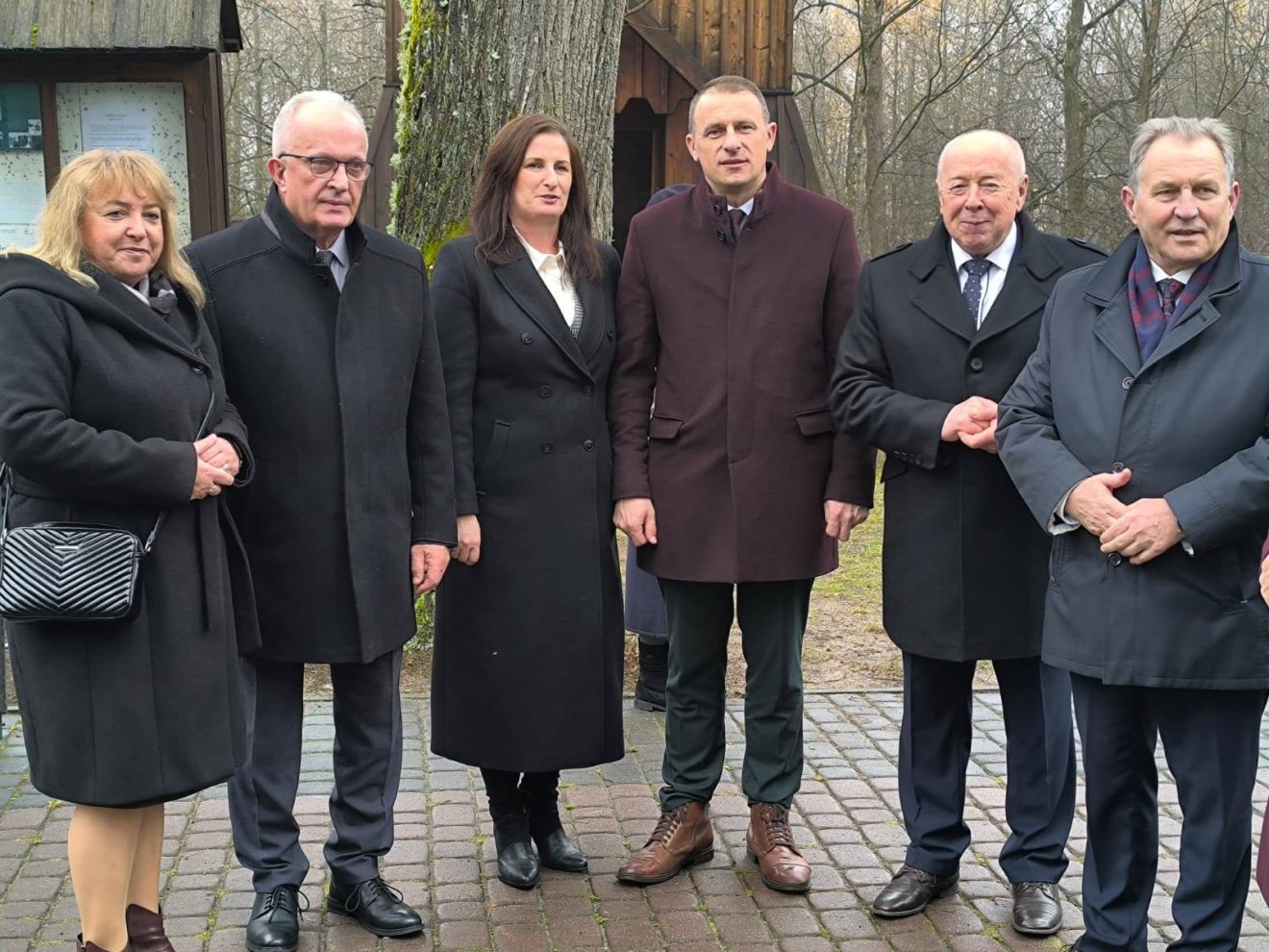 Uroczystość poświęcenia dachu i elewacji kościoła parafialnego pw. Św. Jana Nepomucena w Suścu