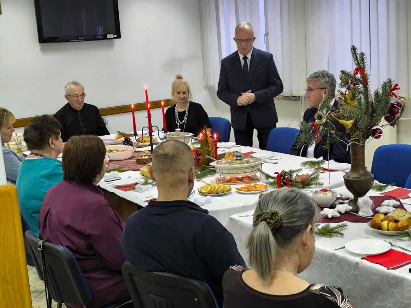 Spotkanie opłatkowe zorganizowane przez Stowarzyszenie Kobiet po Leczeniu Raka Piersi „Tomaszowskie Amazonki”