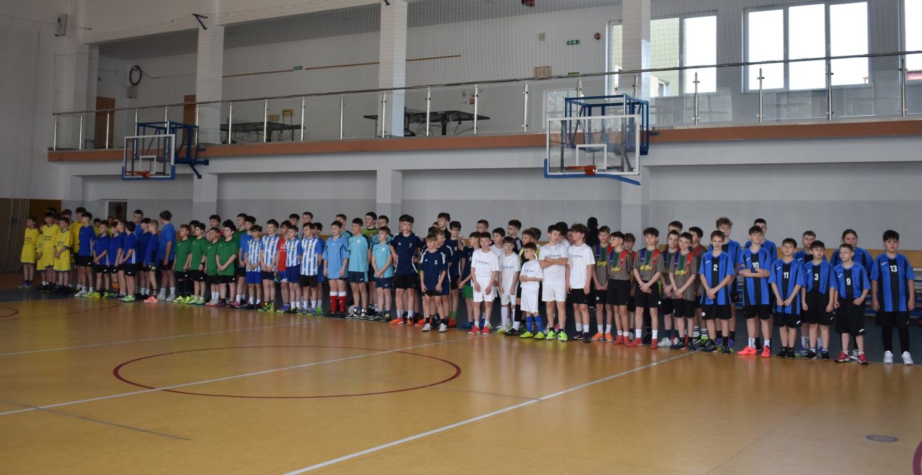 TURNIEJU PIŁKI HALOWEJ CHŁOPCÓW LZS LUBYCZA KRÓLEWSKA 