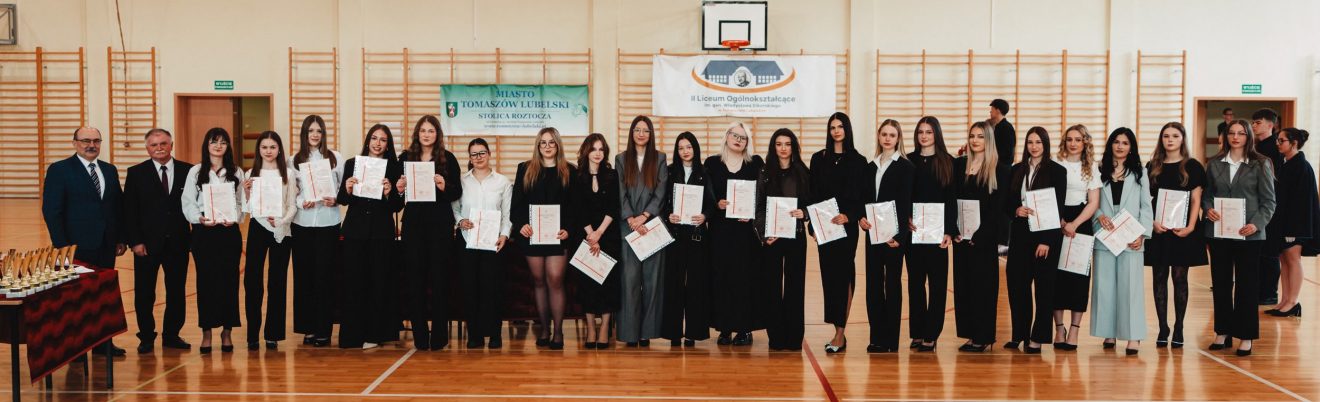 II Liceum Ogólnokształcące w Tomaszowie Lubelskim żegna maturzystów