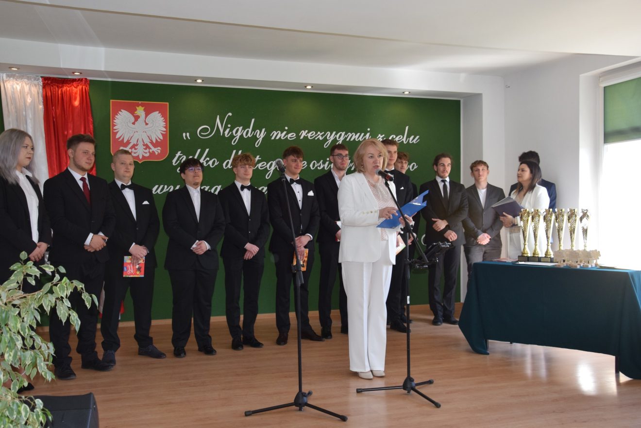 Pożegnanie Absolwentów – Zespół Szkół Techniczno-Zawodowych im. Macieja Rataja w Tomaszowie Lubelskim